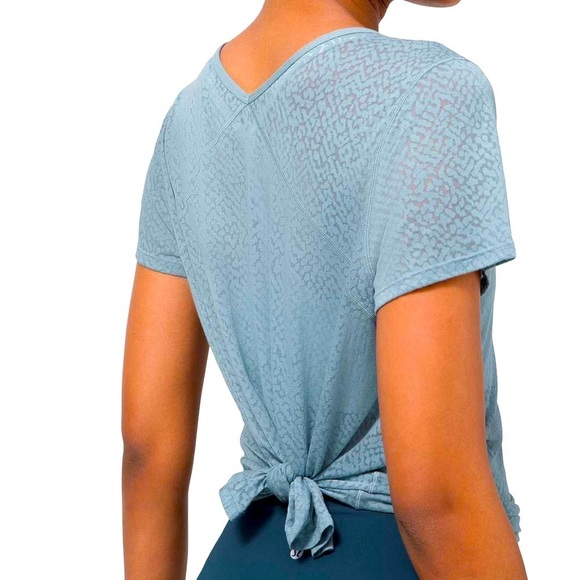 lululemon athletica Tops - Lululemon Size 10 Loop Around Tee Active Top Blue Fog Color Slightly Sheer Tie